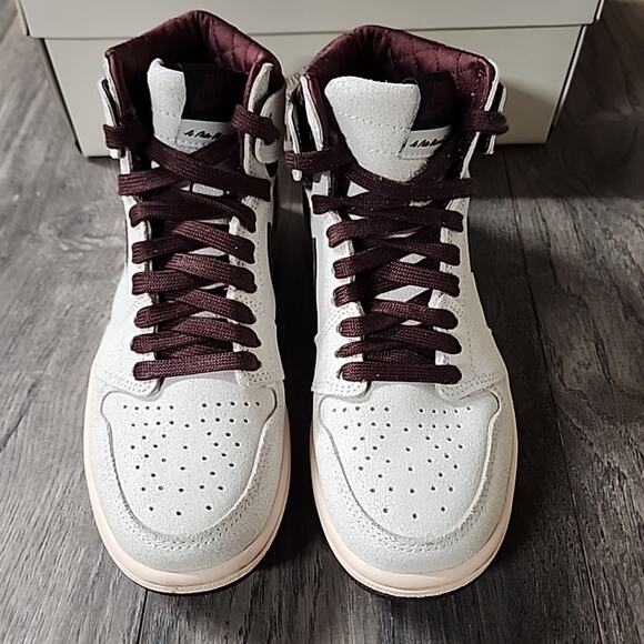Size 5.5 - Jordan 1 OG x A Ma Maniere High Airness main image 8